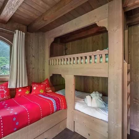 Familial Avec Jacuzzi, Salle De Cinema Et Parking - Fr-1-565-65 Chalet *