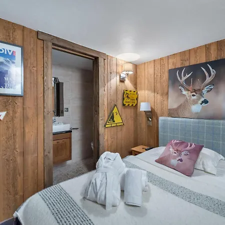 Chalet Familial Avec Jacuzzi, Salle De Cinema Et Parking - Fr-1-565-65 *