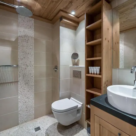 Familial Avec Jacuzzi, Salle De Cinema Et Parking - Fr-1-565-65